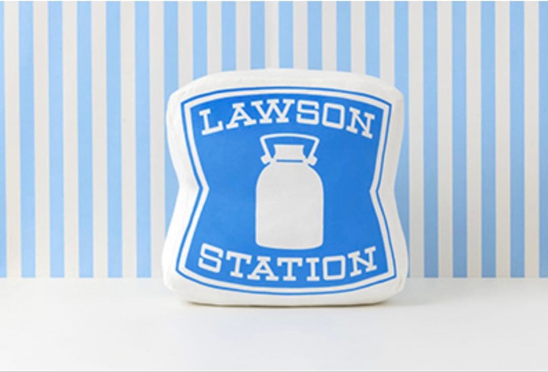 ローソン　50周年　キーホルダー　看板　クッション　2個ずつ　セット売り