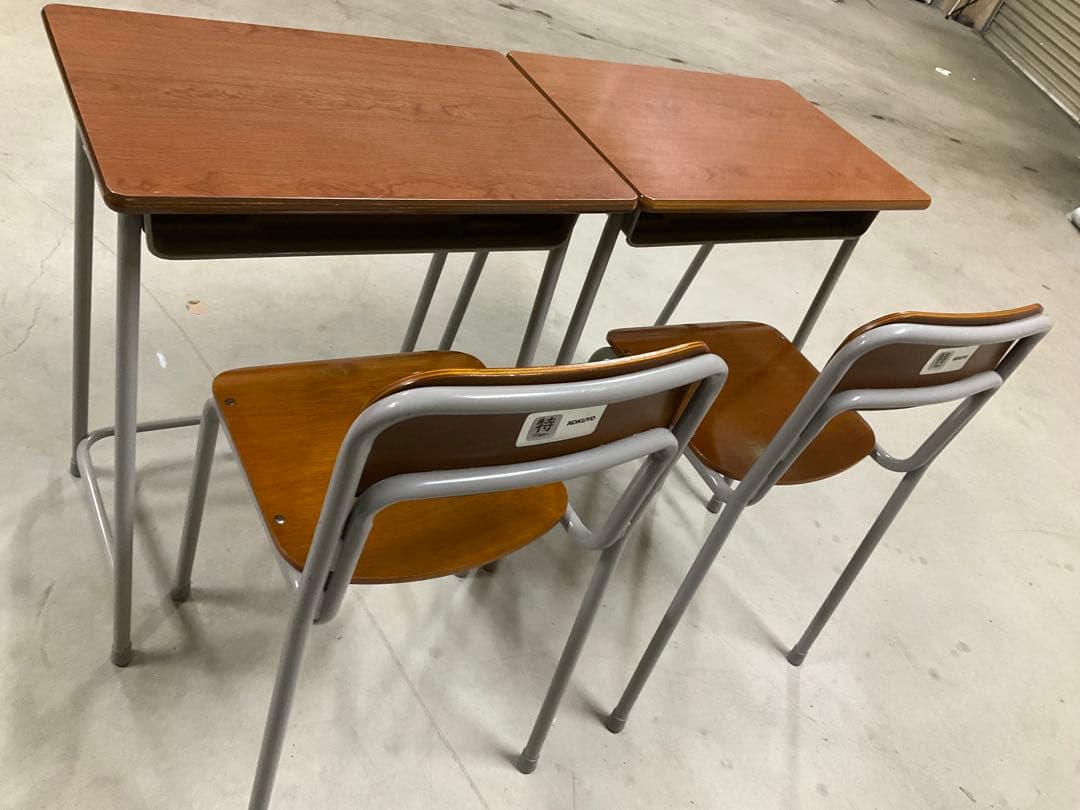 ⭐️美品⭐️ 学校の机とイス　2セット
