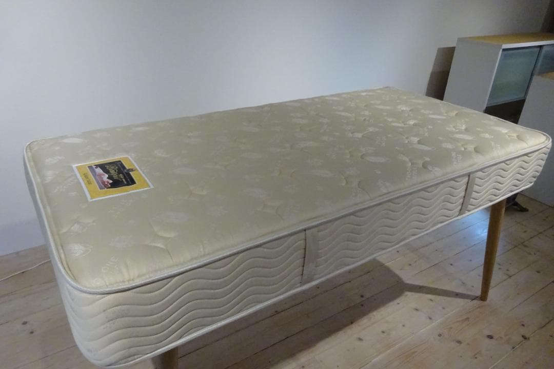 SIMMONS×TWO-ONE-STYLE　シングルマットレス　展示品