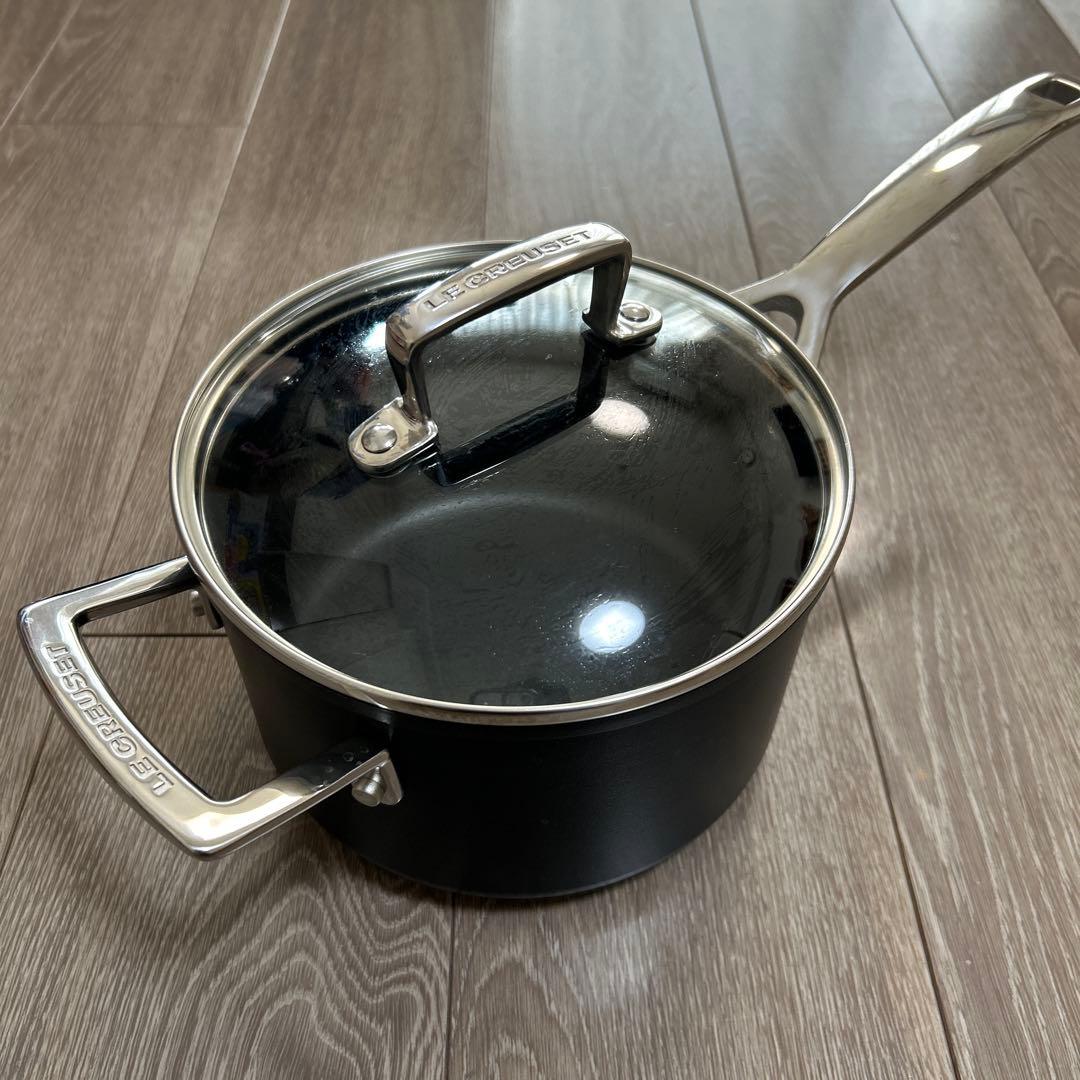 LE CREUSET 黒 片手鍋　18センチ