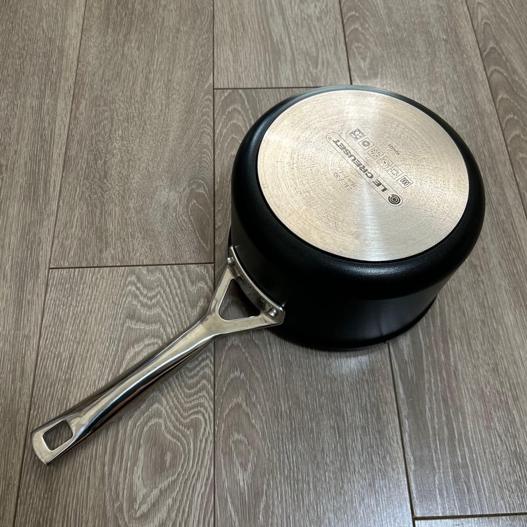 LE CREUSET 黒 片手鍋　18センチ