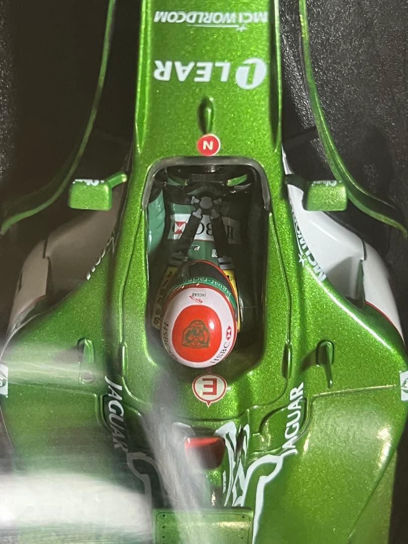 JAGUAR F1 Car 2000 1/16