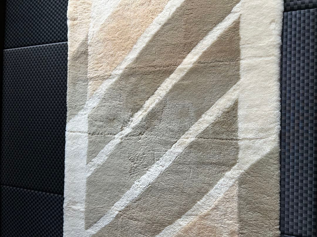 【たもっちゃんさん】エクセルヒューマン ムートンシーツ