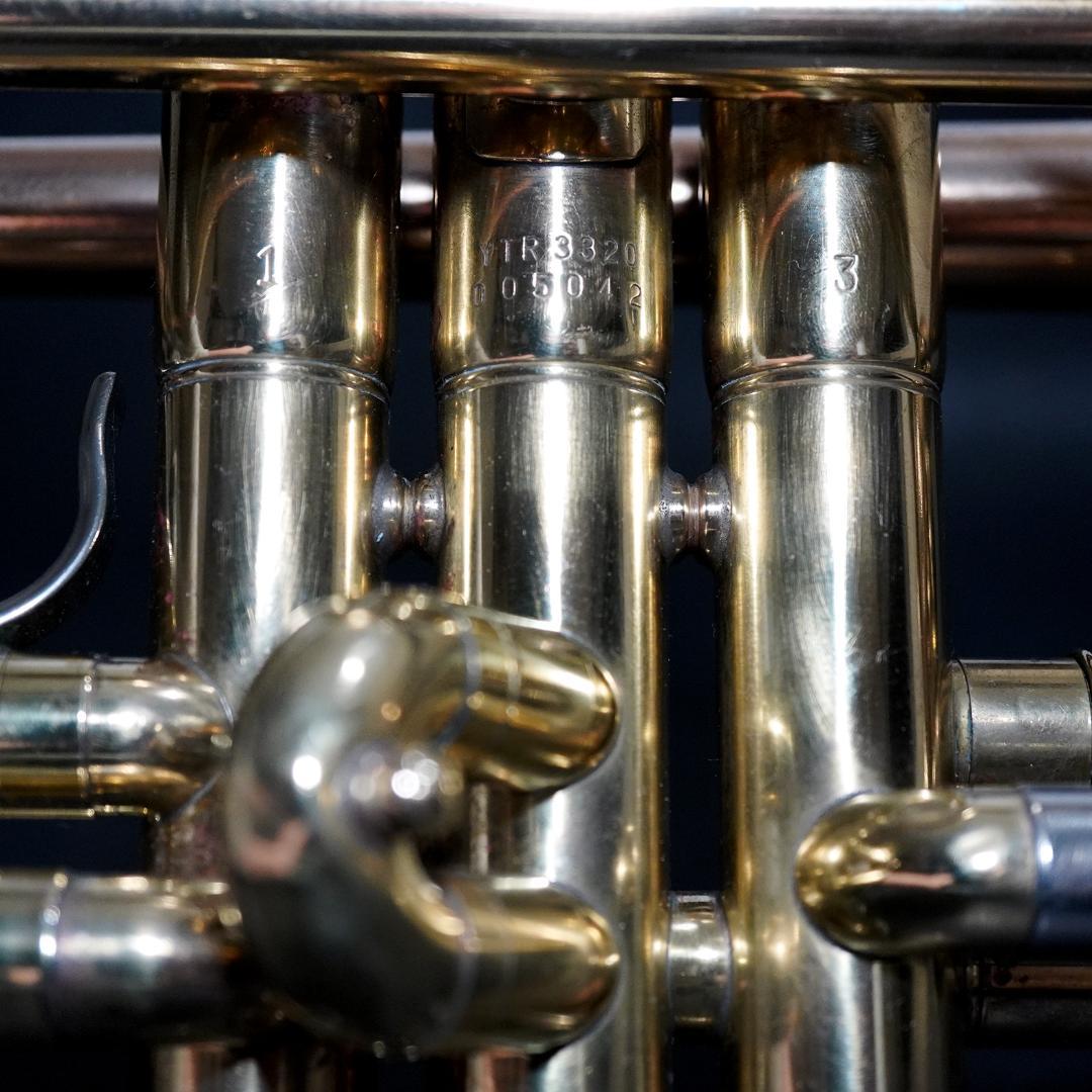 人気赤ベル】YAMAHAトランペット YTR3320／Stomviケース／MP - メルカリ