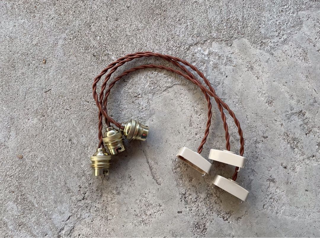 最安値！c-26. 送料無料！フランスアンティーク 3個セット ソケット ランプ