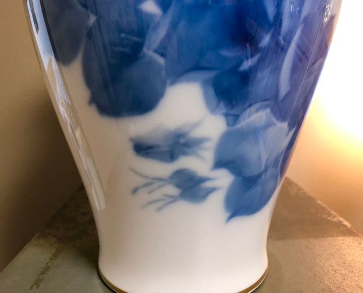 大倉陶園　手描き　ブルーローズ　大花瓶