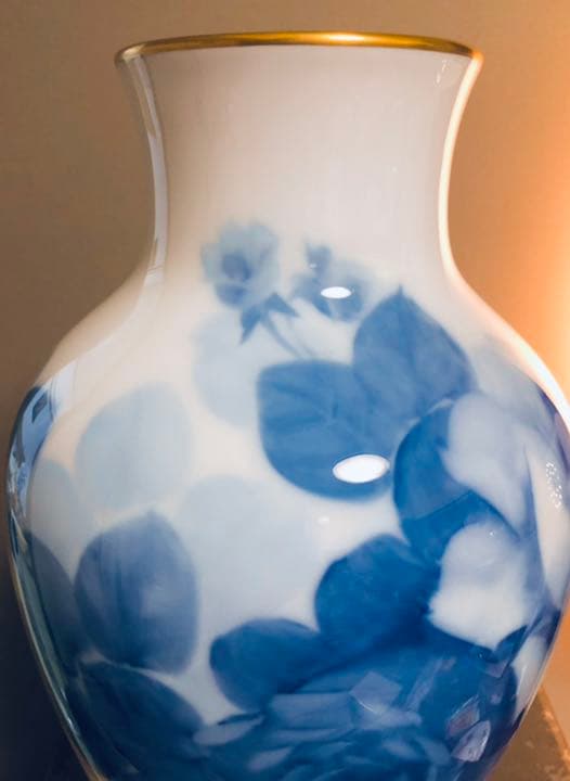 大倉陶園　手描き　ブルーローズ　大花瓶