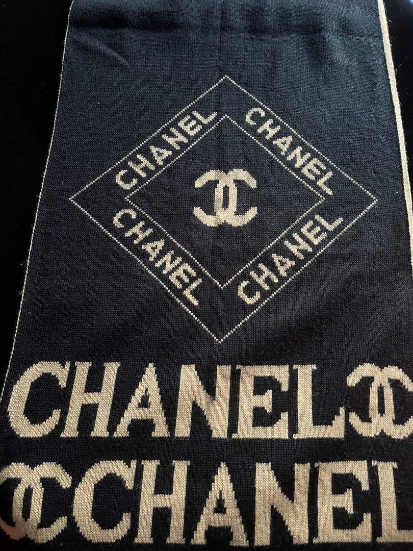 ノベルティ CHANELロゴ マフラー