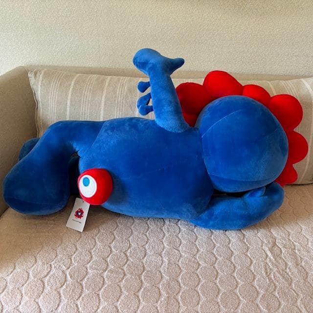 ミャクミャクくじ 1等 寝そべりぬいぐるみ 80cm 大阪関西万博会場