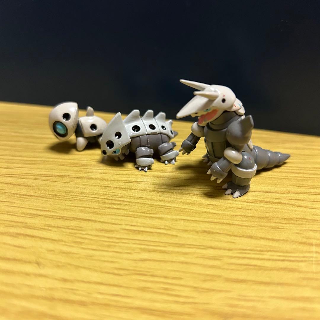 ココドラ コドラ ボスゴトラ ポケモンフィギュア モンコレ 立体