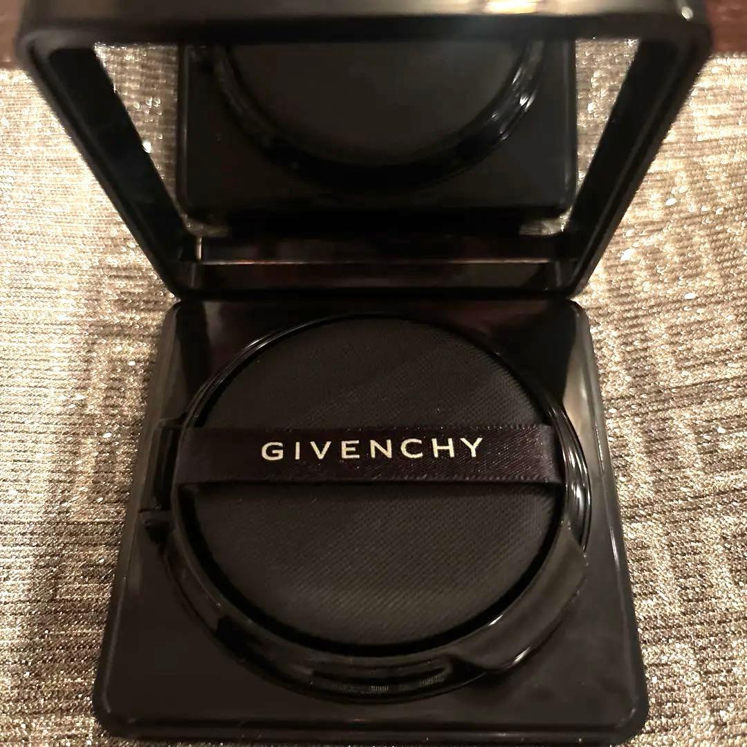 ジバンシー　ソワンノワール