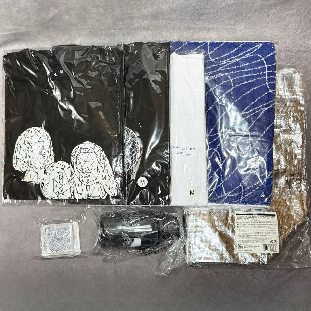Perfume LIVE polygon wave グッズセット P36 - メルカリ