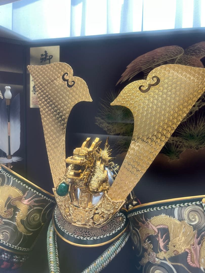 【五月人形】オルゴール付き兜飾りケース入り