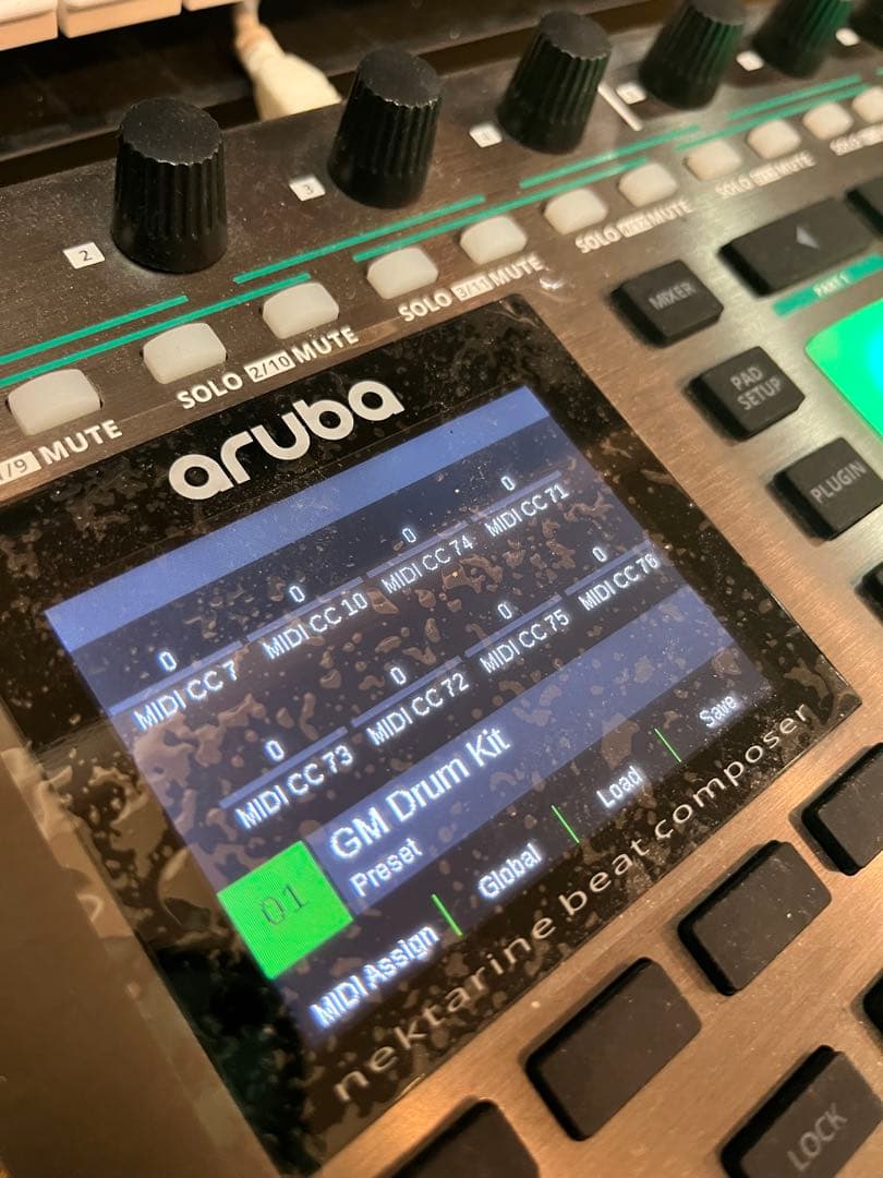 Nektar Technology ARUBA Aura MIDIコントローラー