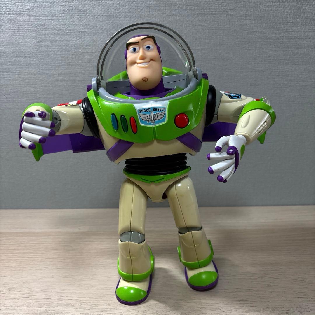 トイストーリー シグネチャーコレクション バズ・ライトイヤー 日本語