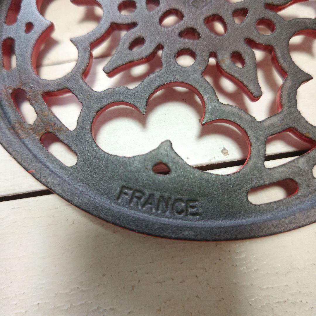 ル・クルーゼ(Le Creuset)　ラウンド•トリベット　鍋敷き　22センチ