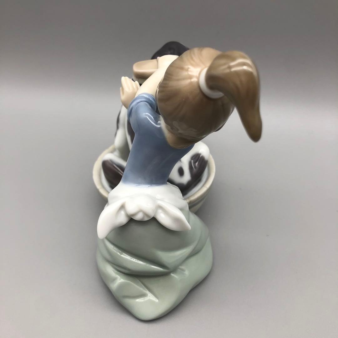 新品未使用⭐️LLADROリヤドロ磁器人形愛犬きれいにしましょうね 箱