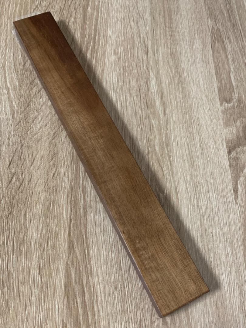 マグネット式包丁立て　壁掛け式　キッチン収納