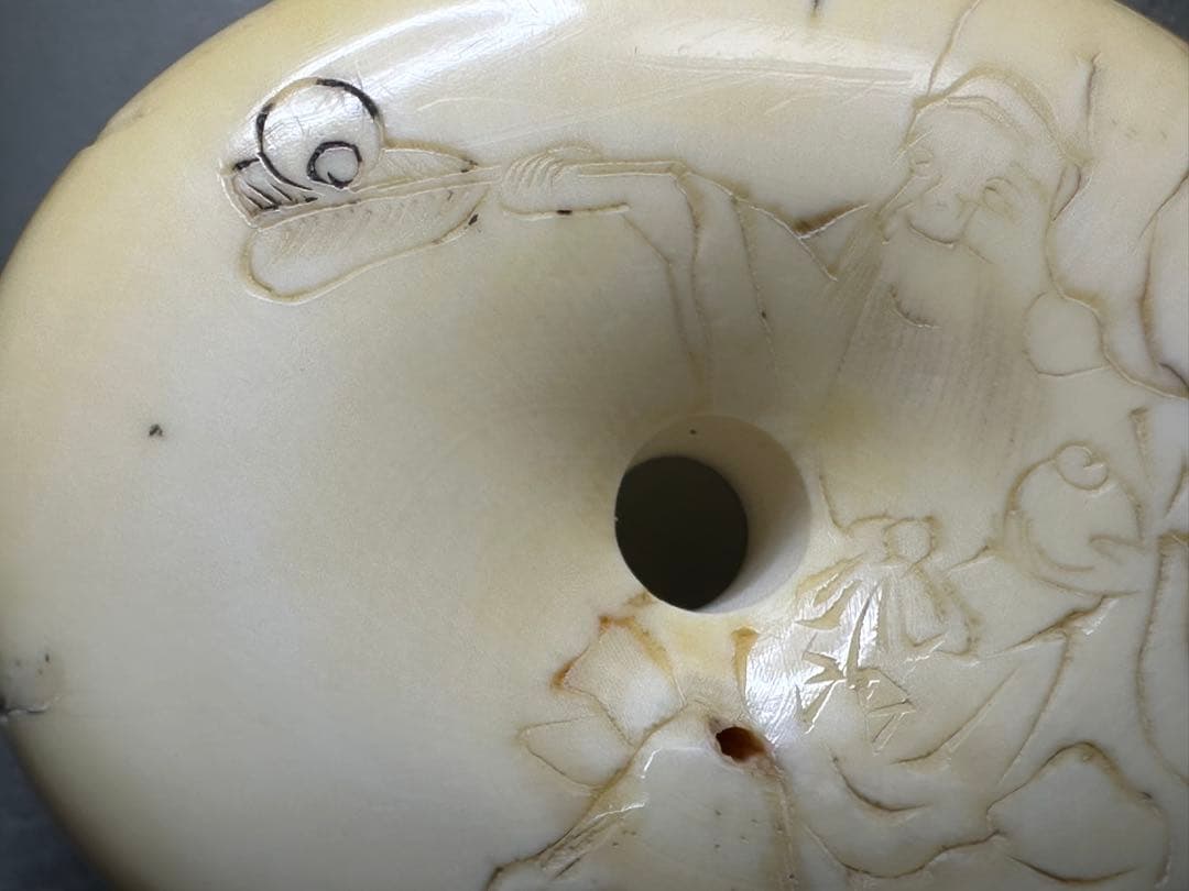 極上　根付　饅頭　天然素材　アンティーク　和彫　置物　骨董　飾り物　古美術品