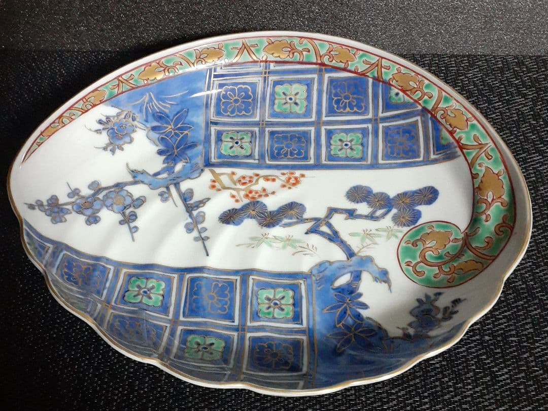 【名品麗美❗️】江戸時代　古伊万里　染錦　金彩色絵　松竹梅に花市松文　鮑形変形皿