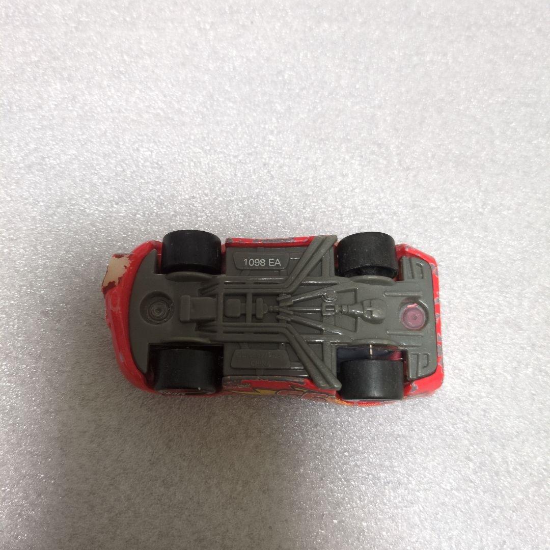 カーズマテル ファイナルラインの舌出しマックイーン ジャンプ舌出し