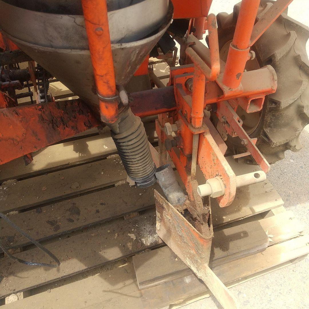 十勝農機 馬鈴薯播種機