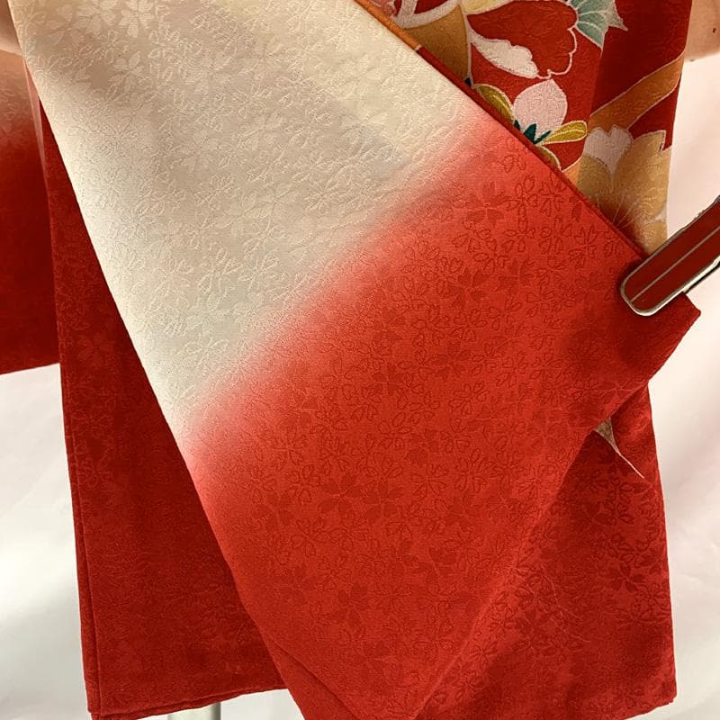 512ag67□七五三 三歳 女児 着物&被布 桜地紋 鈴 花文□美品