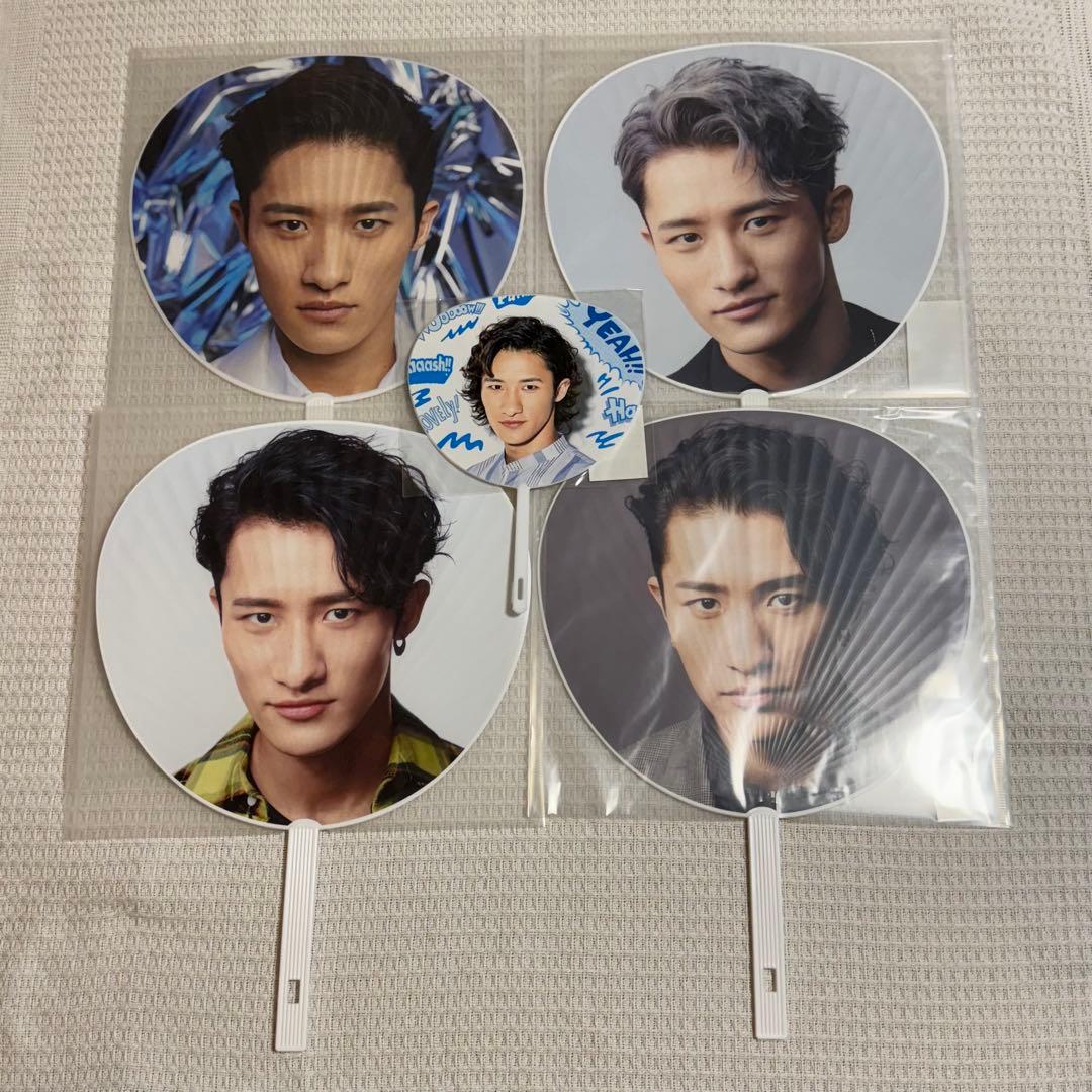 SnowMan 岩本照 うちわ 5枚セット - メルカリ