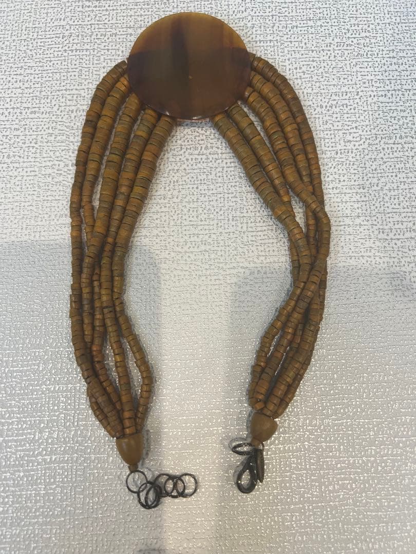 MANOUKボヘミアン風 べっ甲&木製ビーズ 大ぶり ネックレス 約20cm