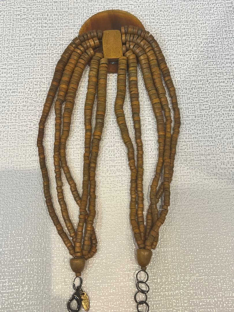 MANOUKボヘミアン風 べっ甲&木製ビーズ 大ぶり ネックレス 約20cm