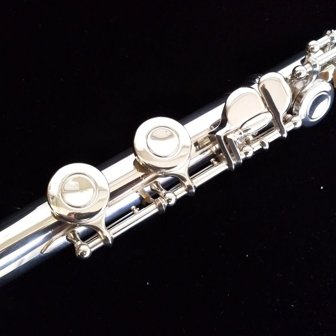 ♪森の工房♪人気抜群モデル‼️綺麗‼️ヤマハフルートYFL211SⅡ Eメカ