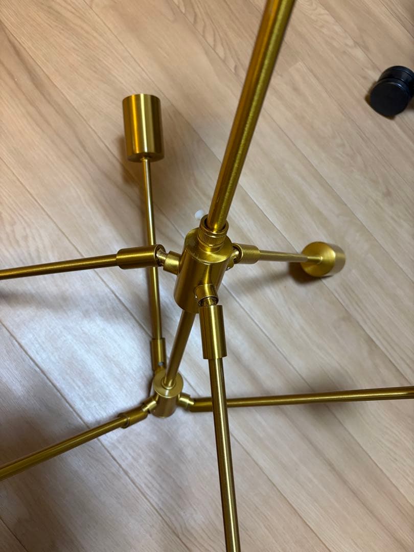 グラディスカ ペンダントランプ 6灯 ゴールド