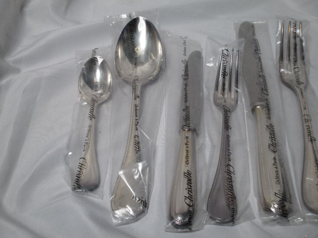 【新品未使用】クリストフル 12点カトラリーセット　革ケース付