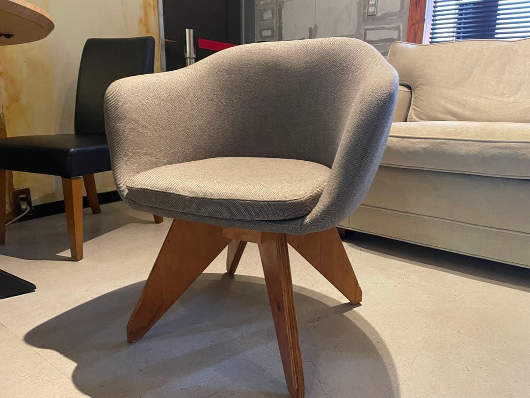 チェア　ラウンジ　インダストリアル