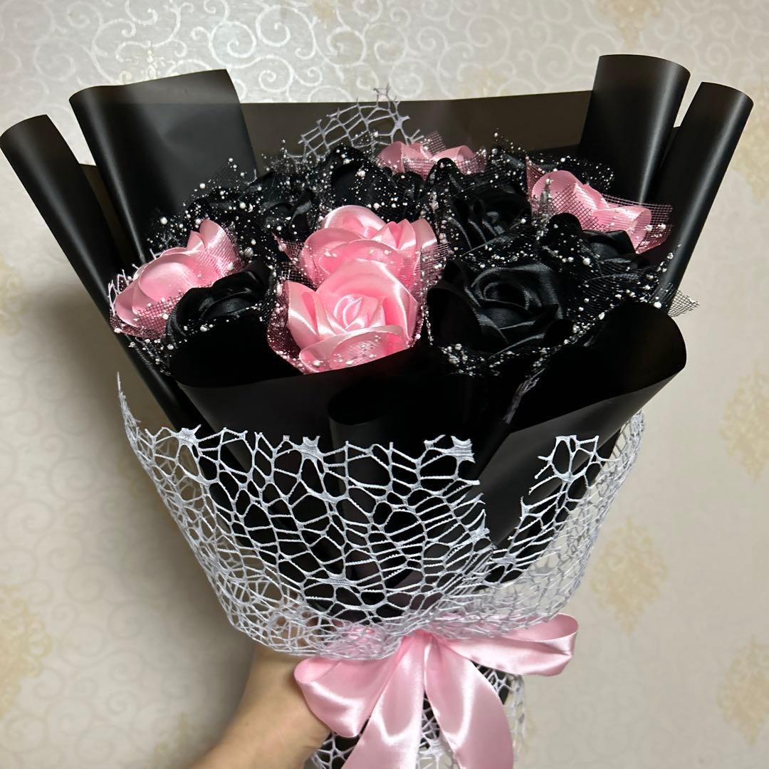 15本黒ピンクバラブーケアートフラワー 造花 特別なプレゼントお祝い 好きな人に