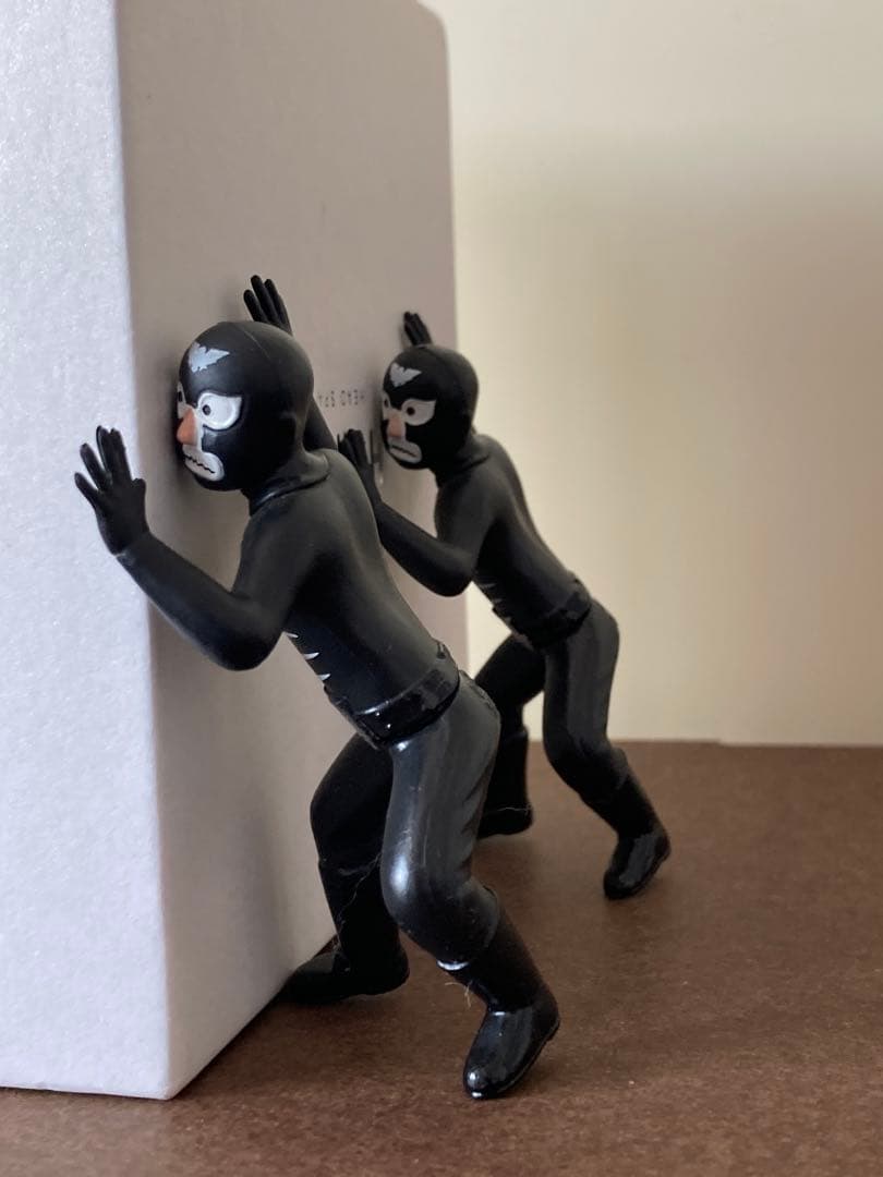 ショッカー戦闘員ガシャポン24体＋小フィギュア4体 - メルカリ