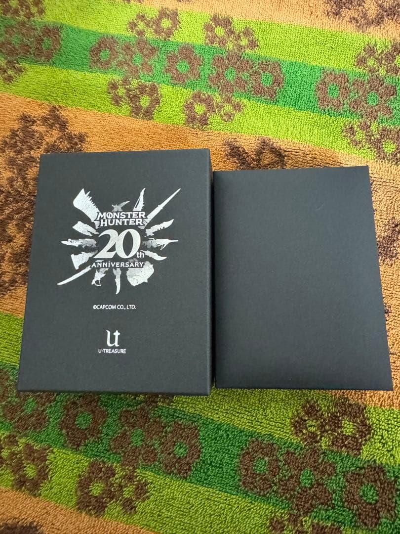 モンスターハンター20周年記念　リオレウス希少種シルバー925製石板