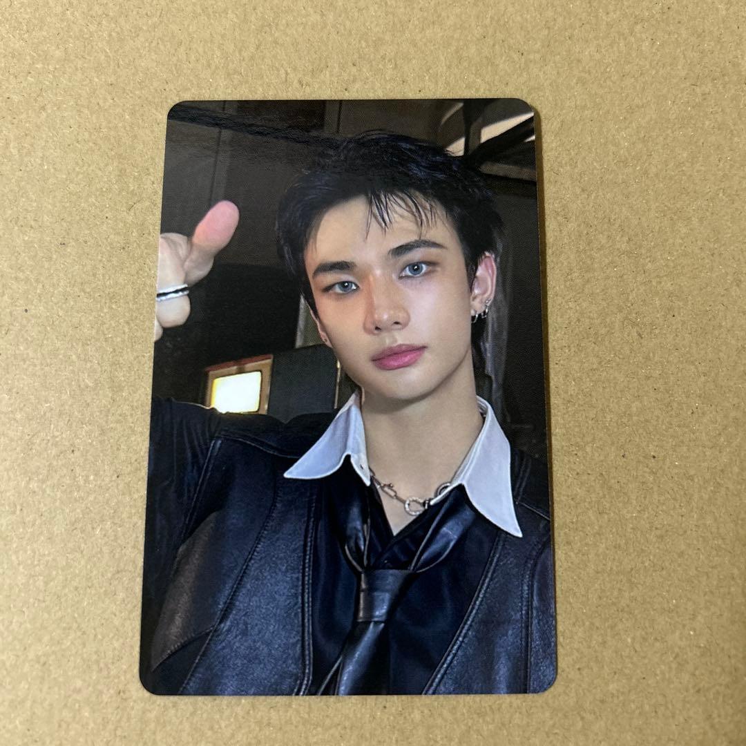 StrayKids ヒョンジンdoit POPUPフーディー付属トレカ - メルカリ