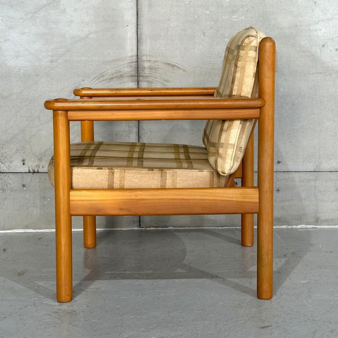 ✿昭和レトロ✿ カリモク ヴィンテージ木製チェア クラシック 布座面チェア①