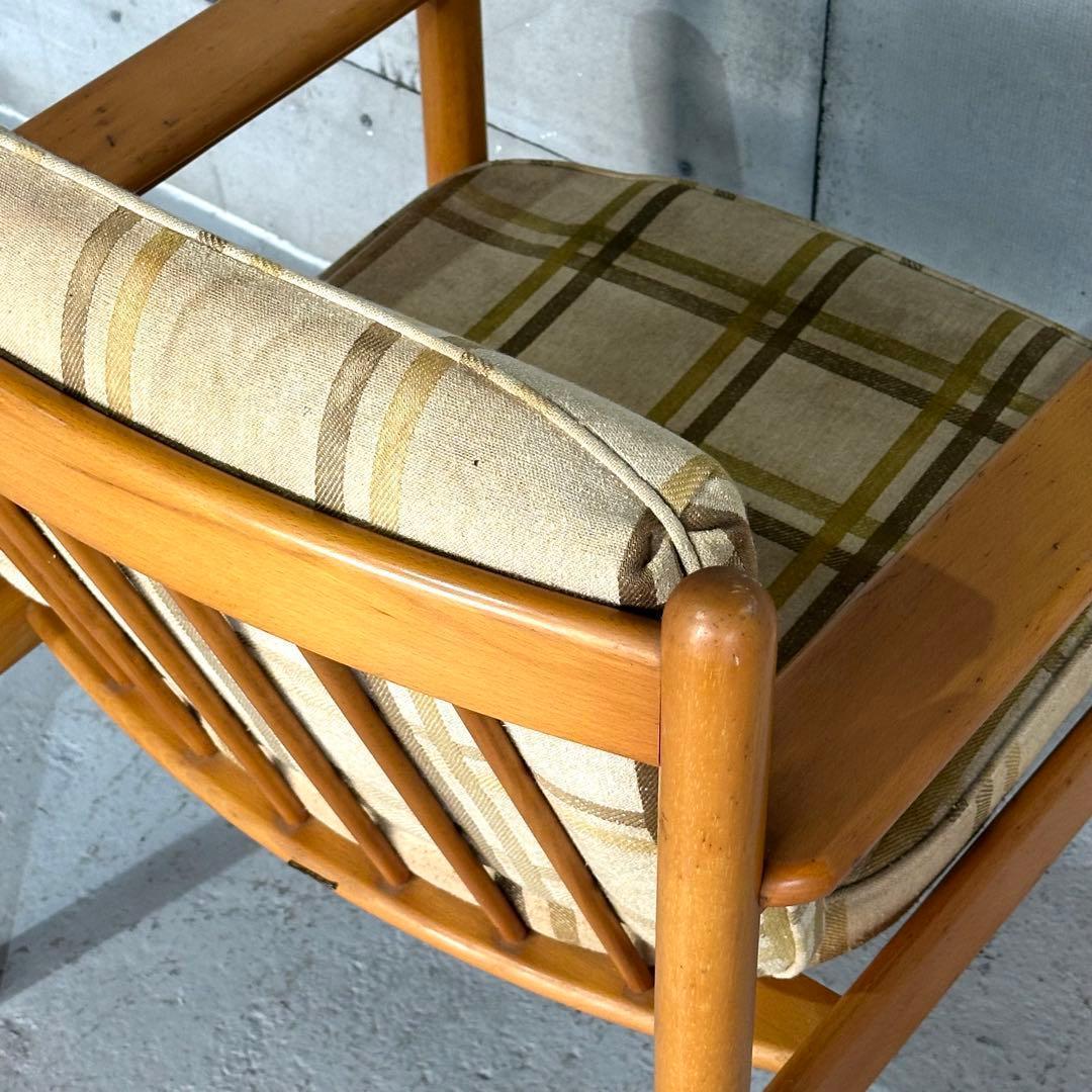 ✿昭和レトロ✿ カリモク ヴィンテージ木製チェア クラシック 布座面チェア①
