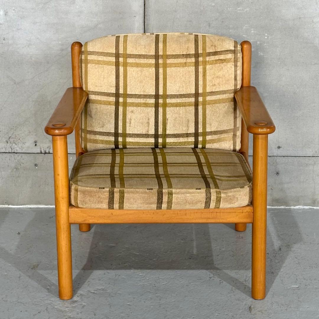 ✿昭和レトロ✿ カリモク ヴィンテージ木製チェア クラシック 布座面チェア①