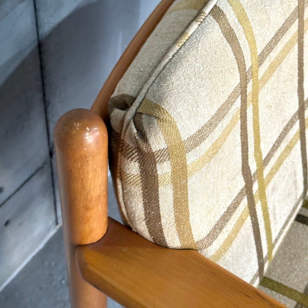 ✿昭和レトロ✿ カリモク ヴィンテージ木製チェア クラシック 布座面チェア①