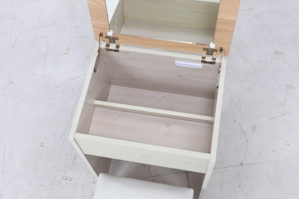 《新品・送料無料》ドレッサーデスク　ＮＡ×ＷＨ（スツール付き）