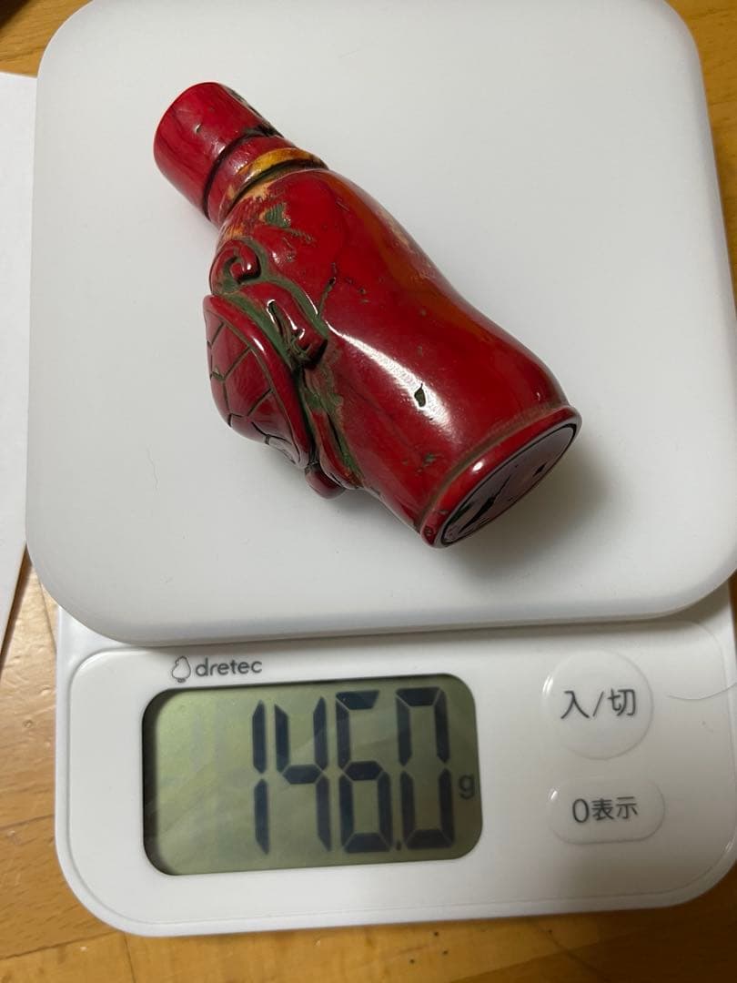 値下げ　赤い亀の彫刻　珊瑚風　鼻煙壺？　山珊瑚？希少