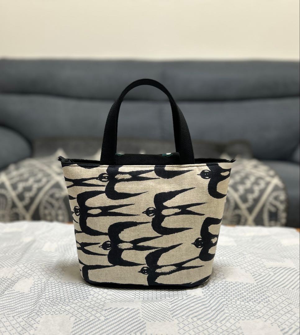 ハンドメイド ミナペルホネン パッチのオーバルトート(S) フラップ付き