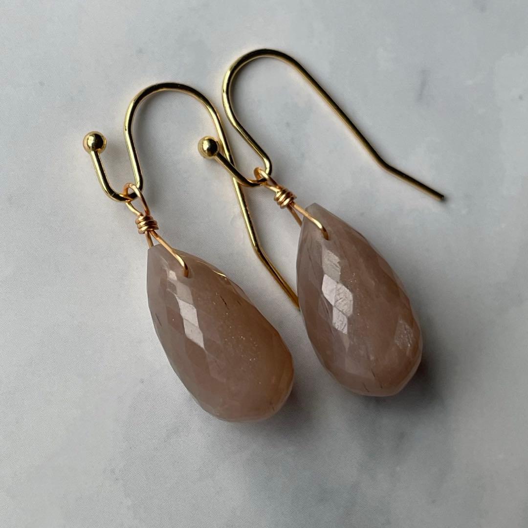 カフェラテブラウン 大粒 ムーンストーン 一粒 ドロップ ピアス