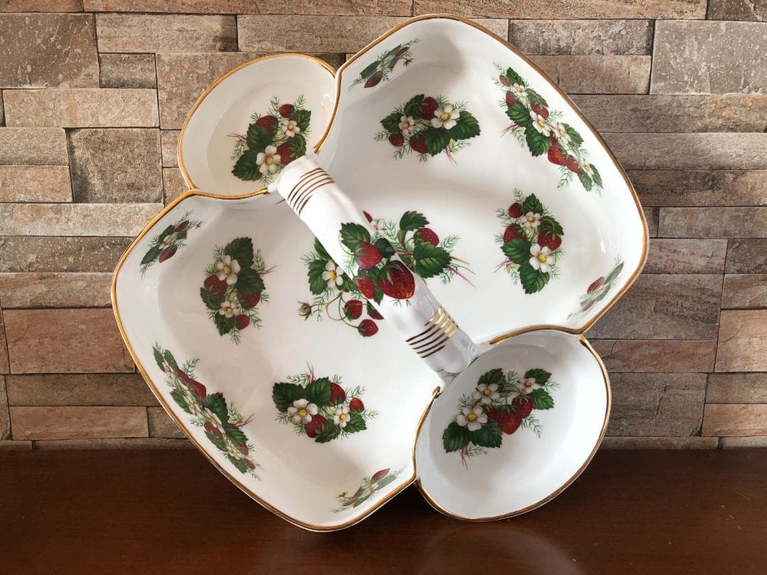 ストロベリーバスケット 3点セット ☆ ハマースレイ