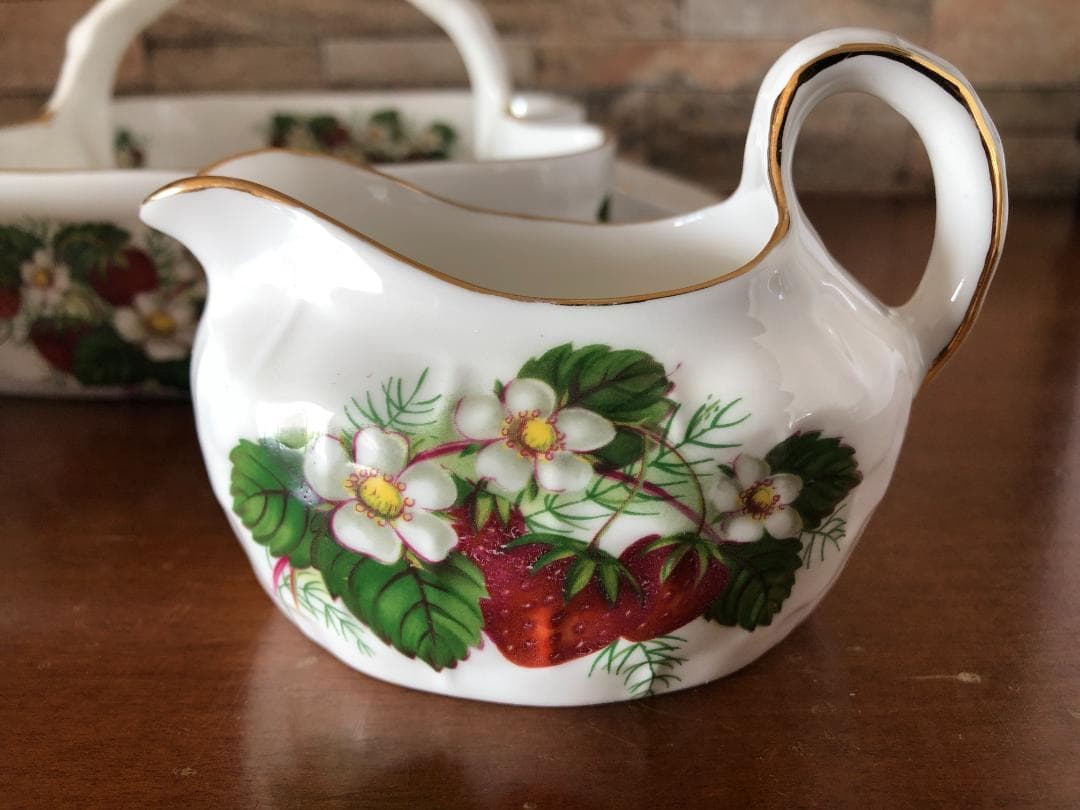 ストロベリーバスケット 3点セット ☆ ハマースレイ