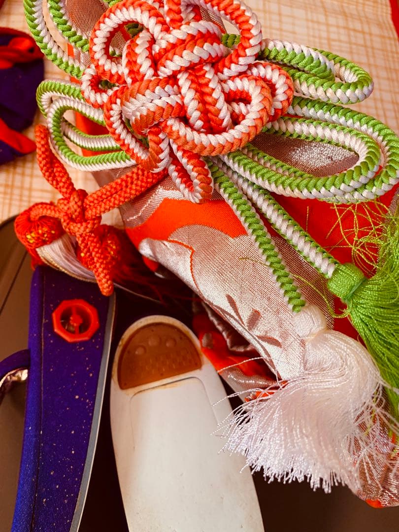 七五三　3歳から5歳の女の子のお支度　正絹手縫い　朱色と藍色のコントラスト