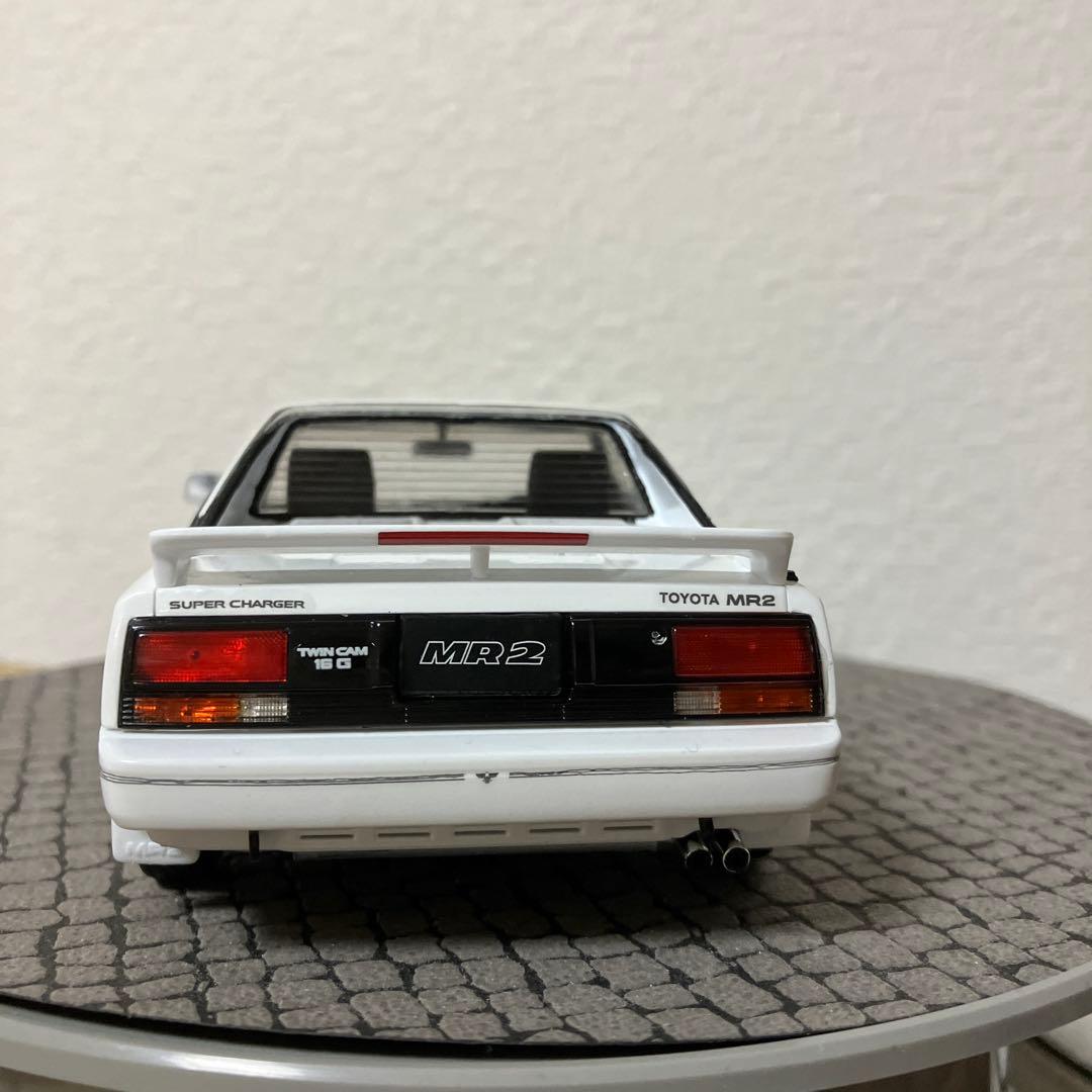 ハセガワ トヨタ MR2 AW11 ホワイト プラモデル　ジオラマ